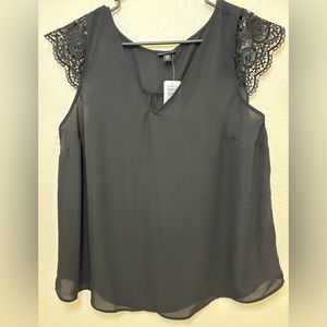 Torrid Georgette Lace Trim Sleeve Blouse. Torrid Size 00-M/L/10. New with Tags.